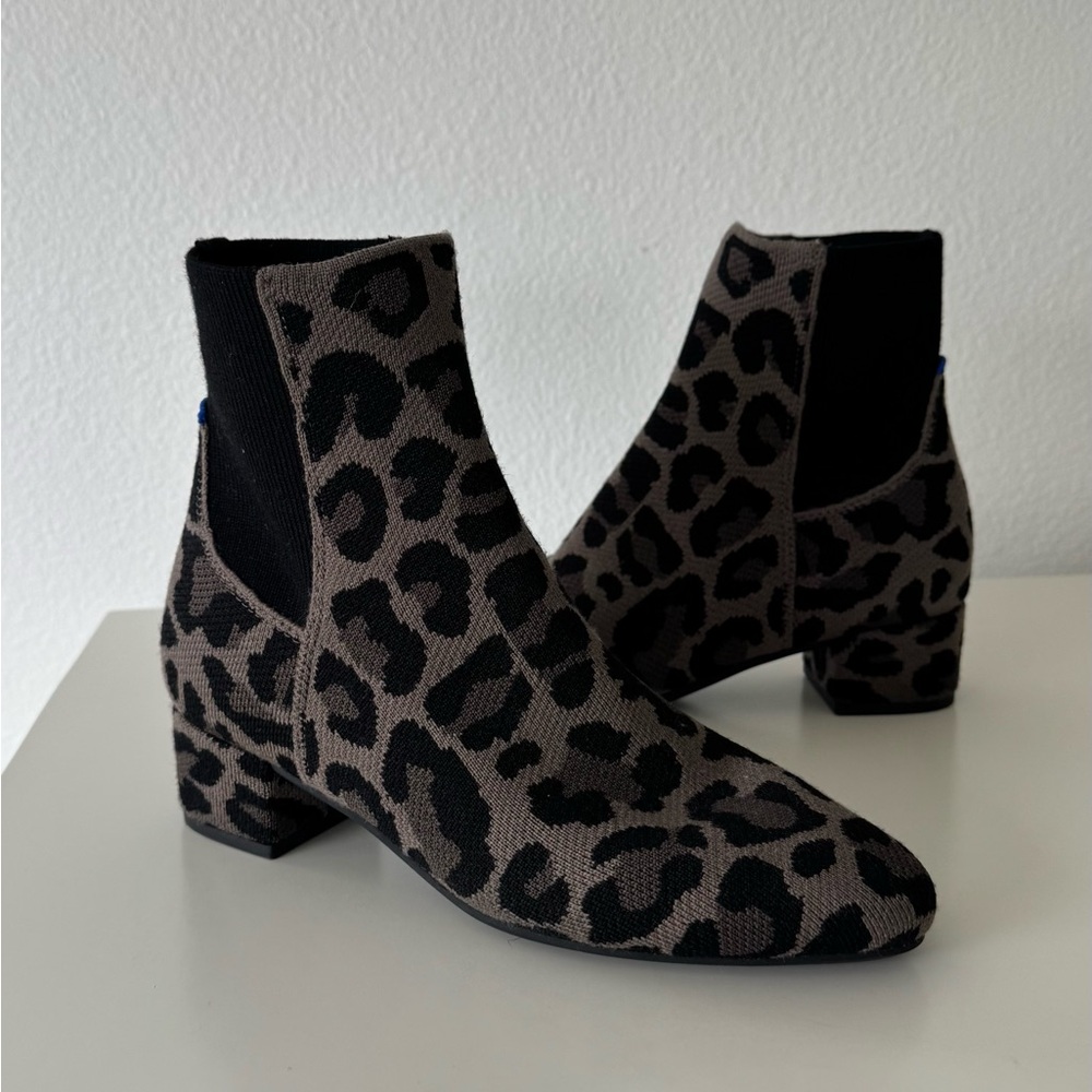 Rothy’s The Classic Leopard Cool Cat Print Ankle Boots 7.5